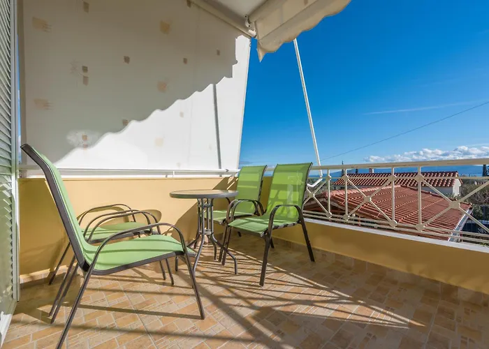 Valeria Villa Magoula (Evia)